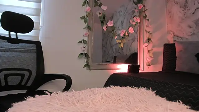 Snapshot of Bella_desi_ chatting on 11/16/25, 01:16 Bella desi online show from 11/16/25, 01:16