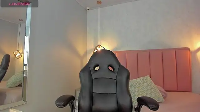 SUNNYCYRUS online show from 03/03/26, 12:34