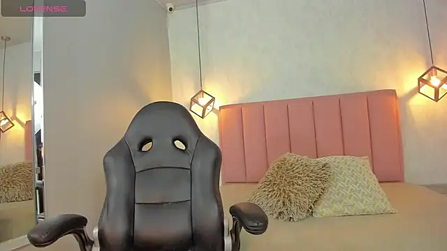 SUNNYCYRUS online show from 02/27/26, 12:38