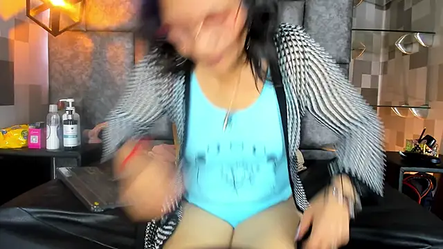 Celeste Baker  online show from 09/15/25, 12:05