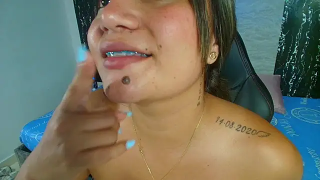 evelin 999  online show from 11/08/25, 09:40