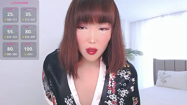 Snapshot of TumiLio chatting on 02/19/25, 12:55 TumiLio online show from 02/19/25, 12:55