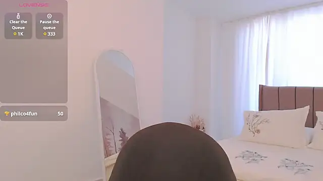 Snapshot of TumiLio chatting on 01/27/25, 08:29 TumiLio online show from 01/27/25, 08:29