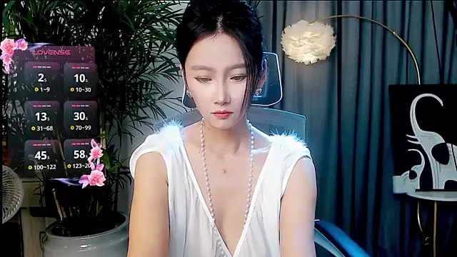 FeiFei-babe online show from 10/11/25, 12:50