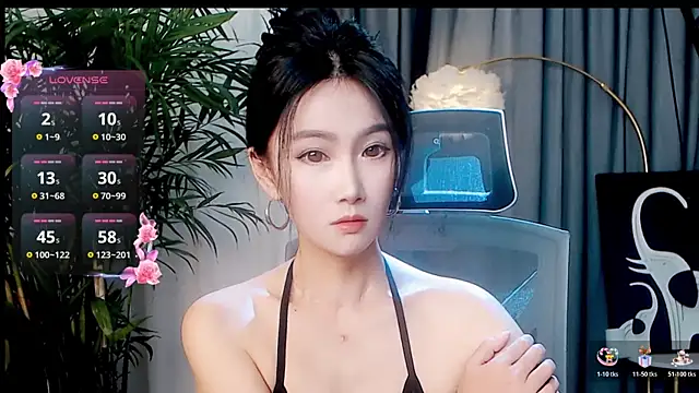 FeiFei-babe online show from 10/18/25, 08:33