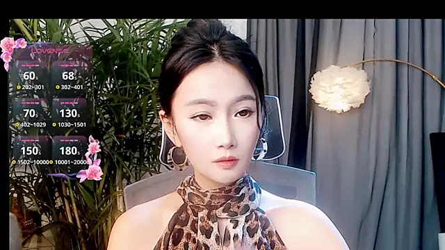 FeiFei-babe online show from 10/25/25, 04:07