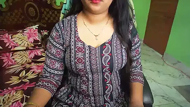 BengaliQueenStar online show from 04/15/26, 08:09