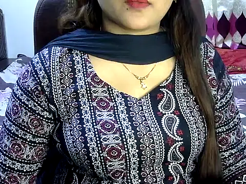 Snapshot of BengaliQueenStar chatting on 03/12/25, 06:32 BengaliQueenStar online show from 03/12/25, 06:32