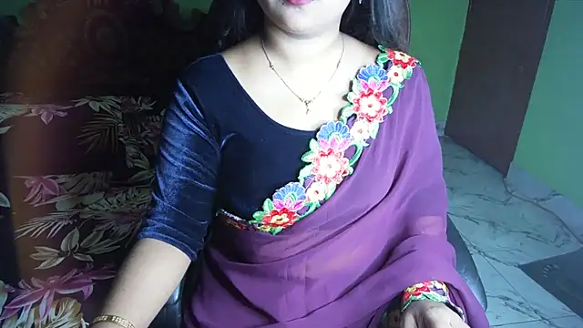 Snapshot of BengaliQueenStar chatting on 04/26/26, 03:42 BengaliQueenStar online show from 04/26/26, 03:42