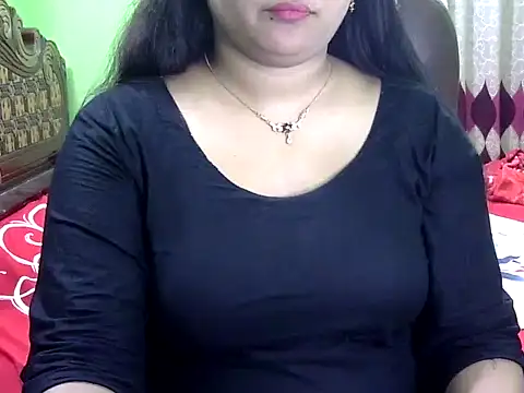 Snapshot of BengaliQueenStar chatting on 09/21/25, 04:12 BengaliQueenStar online show from 09/21/25, 04:12