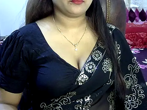 Snapshot of BengaliQueenStar chatting on 03/06/25, 07:10 BengaliQueenStar online show from 03/06/25, 07:10