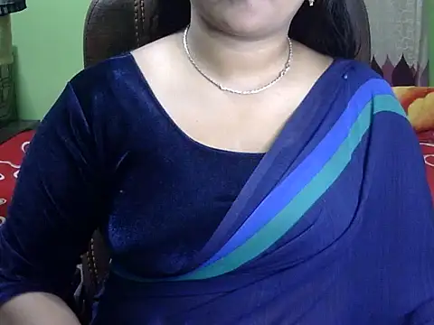 BengaliQueenStar online show from 12/15/25, 03:18