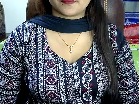 Snapshot of BengaliQueenStar chatting on 02/24/25, 05:31 BengaliQueenStar online show from 02/24/25, 05:31