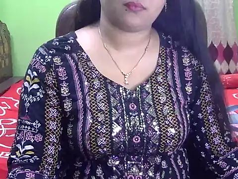 Snapshot of BengaliQueenStar chatting on 10/16/25, 04:48 BengaliQueenStar online show from 10/16/25, 04:48