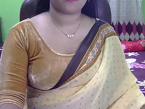 Snapshot of BengaliQueenStar chatting on 10/09/25, 03:56 BengaliQueenStar online show from 10/09/25, 03:56