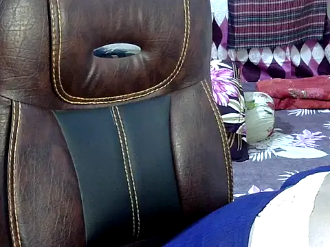Snapshot of BengaliQueenStar chatting on 03/13/25, 03:39 BengaliQueenStar online show from 03/13/25, 03:39