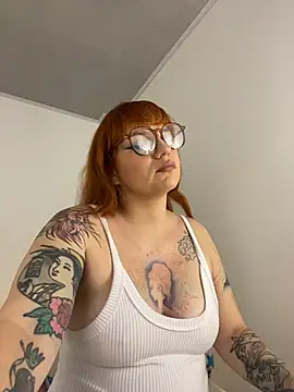 Snapshot of sophia_goth chatting on 12/05/25, 03:05 sophia goth online show from 12/05/25, 03:05