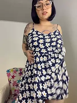 Snapshot of sophia_goth chatting on 11/23/25, 03:38 sophia goth online show from 11/23/25, 03:38