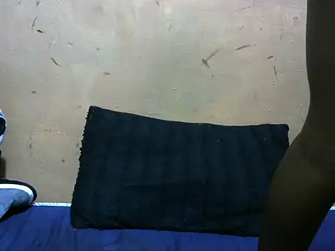 Snapshot of sexy-rosie chatting on 10/04/25, 04:30 sexy-rosie online show from 10/04/25, 04:30