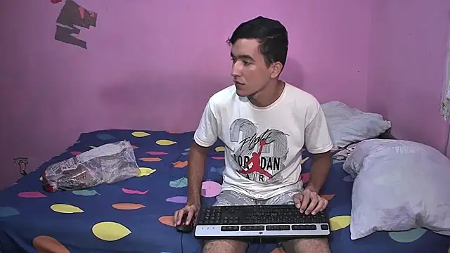 Sweetiefoxxx online show from 04/10/26, 07:21