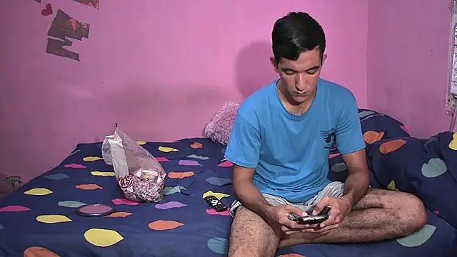 Sweetiefoxxx online show from 11/05/25, 06:33