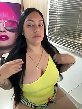 Snapshot of marta201_alfaro chatting on 03/01/25, 01:40 marta201 alfaro online show from 03/01/25, 01:40