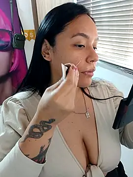 Snapshot of marta201_alfaro chatting on 10/27/25, 06:31 marta201 alfaro online show from 10/27/25, 06:31