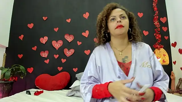 Luna smit08 online show from 02/16/26, 09:45