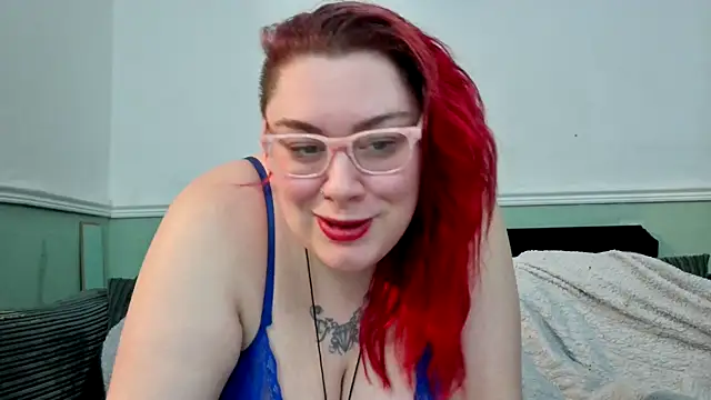 Snapshot of Bustycurves chatting on 01/24/25, 08:53 Bustycurves online show from 01/24/25, 08:53