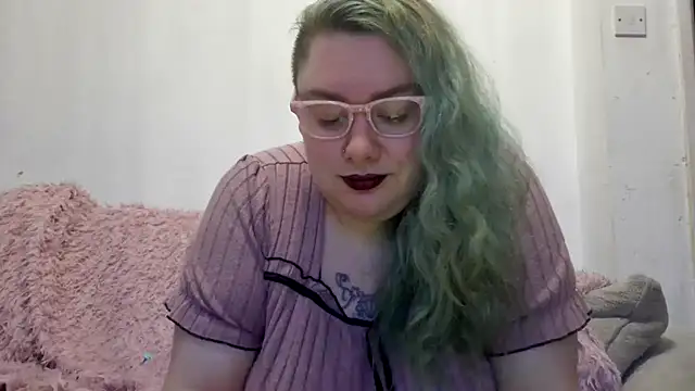 Bustycurves online show from 04/20/26, 10:55