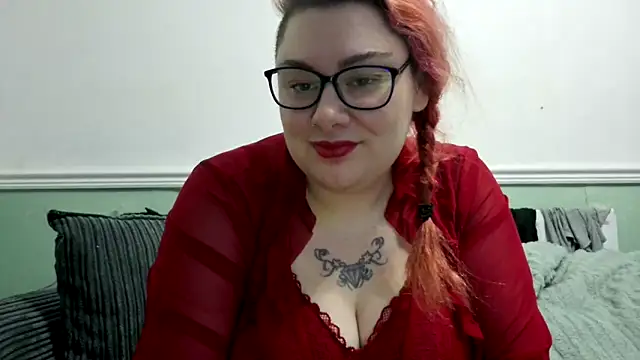 Snapshot of Bustycurves chatting on 01/13/25, 09:52 Bustycurves online show from 01/13/25, 09:52