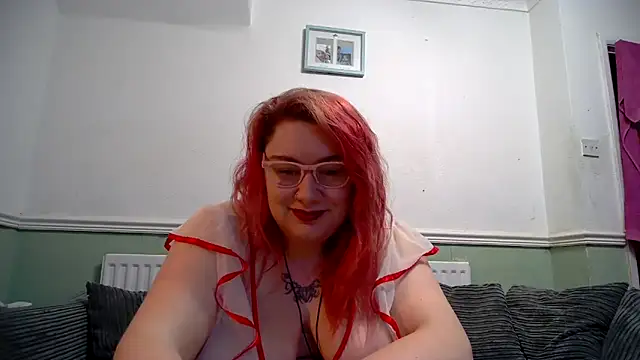 Snapshot of Bustycurves chatting on 02/07/25, 08:31 Bustycurves online show from 02/07/25, 08:31