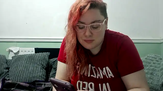 Snapshot of Bustycurves chatting on 03/01/25, 10:10 Bustycurves online show from 03/01/25, 10:10