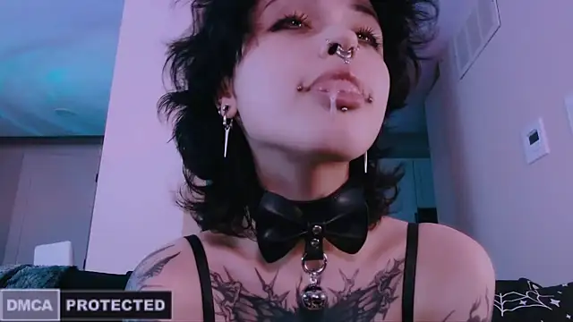 Snapshot of NaughtyLittleFox chatting on 02/21/26, 01:07 NaughtyLittleFox online show from 02/21/26, 01:07