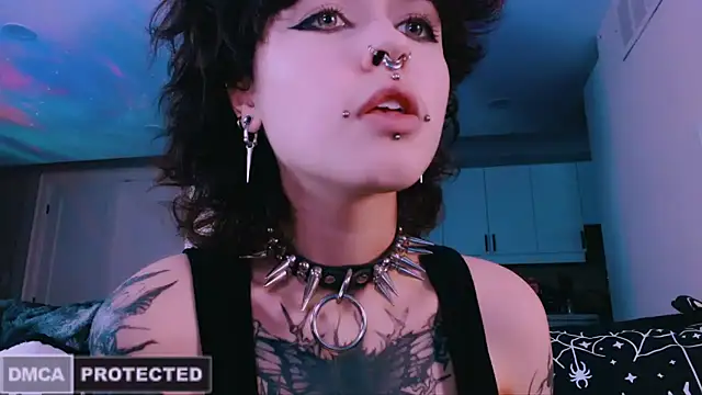 Snapshot of NaughtyLittleFox chatting on 02/14/26, 01:44 NaughtyLittleFox online show from 02/14/26, 01:44