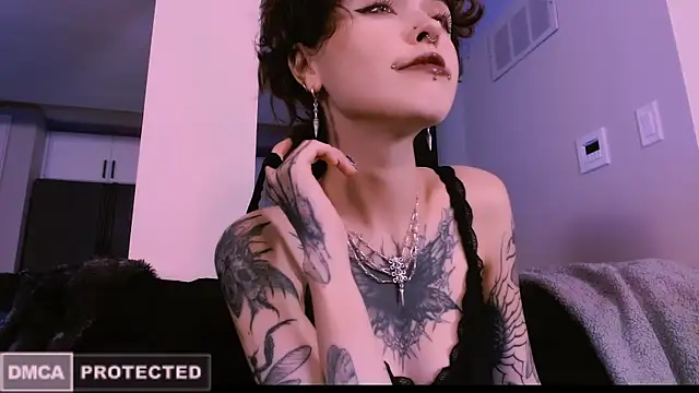 NaughtyLittleFox online show from 09/15/25, 05:19