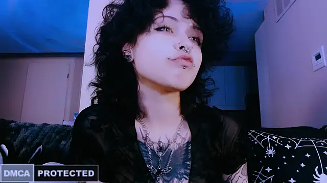 Snapshot of NaughtyLittleFox chatting on 04/29/26, 04:38 NaughtyLittleFox online show from 04/29/26, 04:38