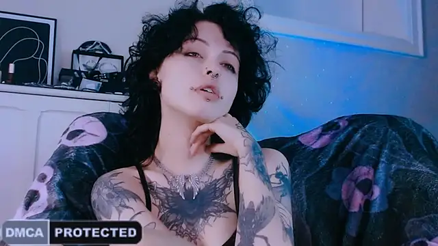 Snapshot of NaughtyLittleFox chatting on 06/12/26, 03:26 NaughtyLittleFox online show from 06/12/26, 03:26