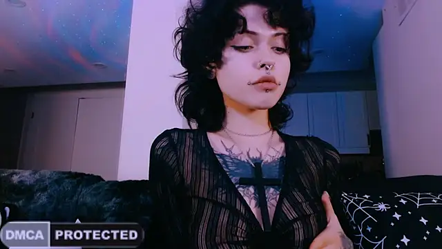 Snapshot of NaughtyLittleFox chatting on 05/08/26, 03:32 NaughtyLittleFox online show from 05/08/26, 03:32