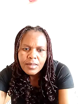 Suzy 7 online show from 11/11/25, 10:43