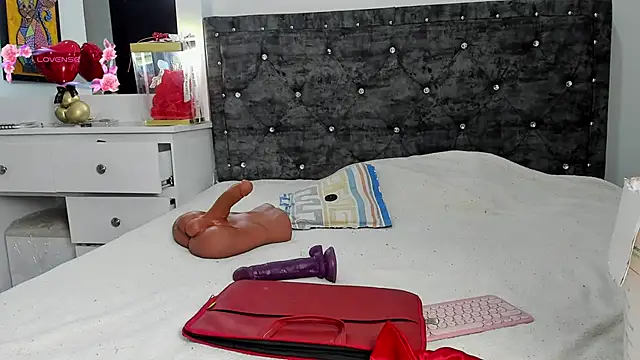 Snapshot of anastasia_danger chatting on 01/28/25, 12:22 anastasia danger online show from 01/28/25, 12:22