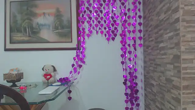 Snapshot of brigitht chatting on 03/06/25, 05:22 brigitht online show from 03/06/25, 05:22