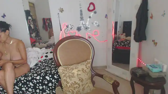 brigitht online show from 11/18/25, 03:48