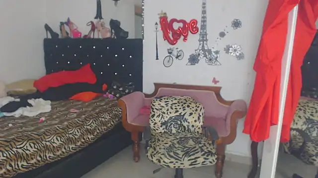 Snapshot of brigitht chatting on 05/10/26, 12:47 brigitht online show from 05/10/26, 12:47