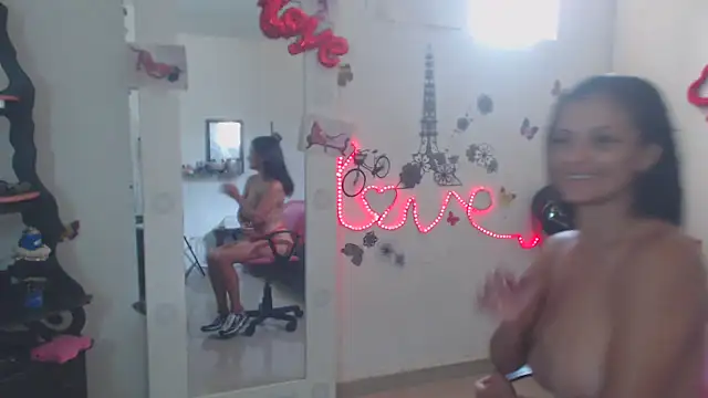 Snapshot of brigitht chatting on 09/14/25, 03:34 brigitht online show from 09/14/25, 03:34