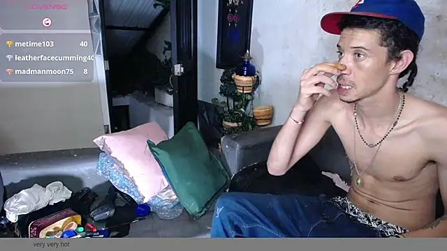 Snapshot of master_and_sumisse chatting on 10/30/25, 12:09 master and sumisse online show from 10/30/25, 12:09