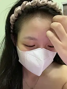 minmin2kk5 online show from 10/19/25, 01:41