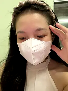 minmin2kk5 online show from 10/18/25, 06:26