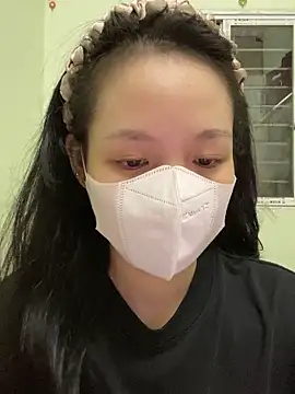 minmin2kk5 online show from 10/13/25, 01:12