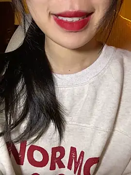 minmin2kk5 online show from 11/11/25, 03:40